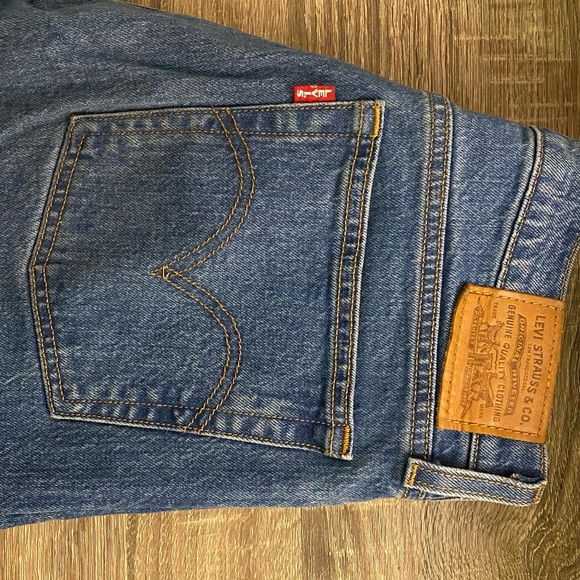 Levi’s Wedgie Jeans - Picture 5 of 8